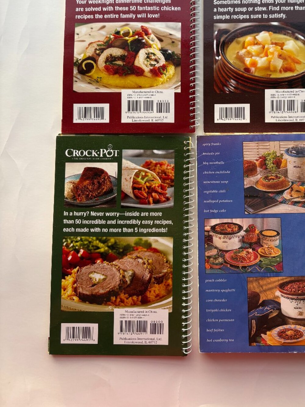 Set of 4 Crockpot Recipe Books - Picture 3 of 4